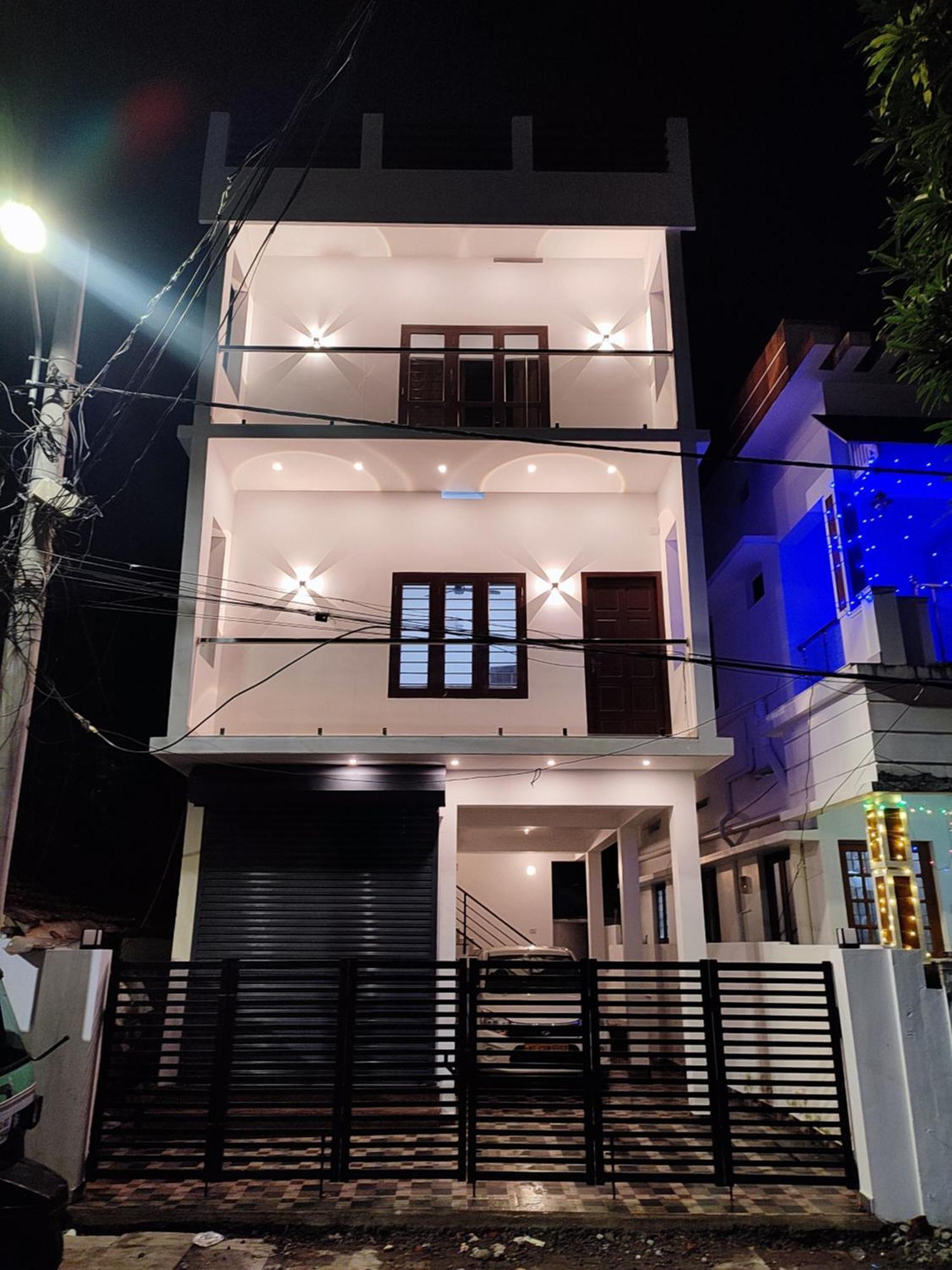 Alam Homestay Kochi Buitenkant foto